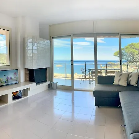 Pool And Sea Views With 1 Parking Space