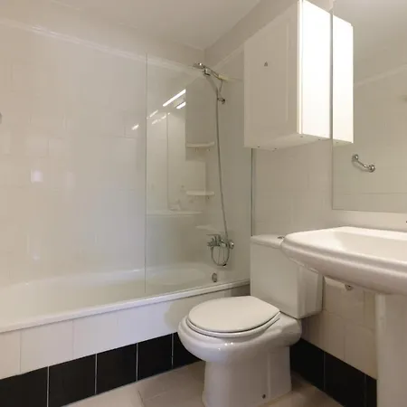 Pool And Sea Views With 1 Parking Space *