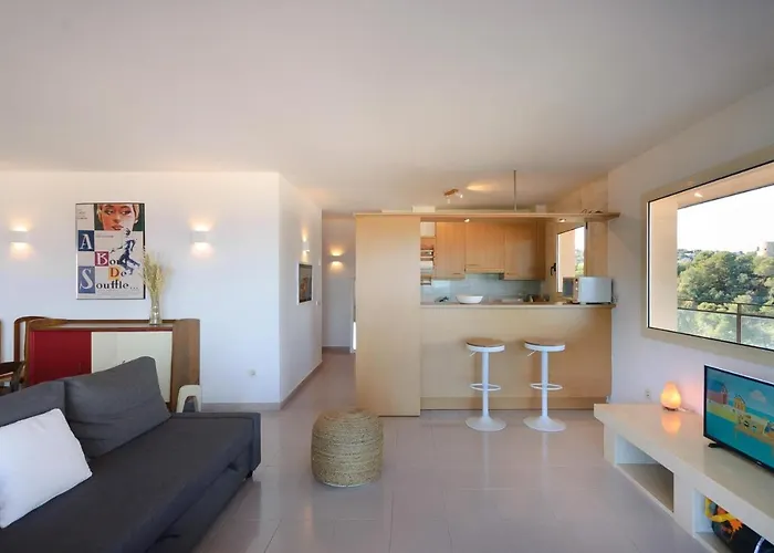 Lets Holidays Pool And Sea Views With 1 Parking Space