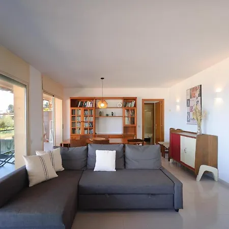 Апартаменты Pool And Sea Views With 1 Parking Space *